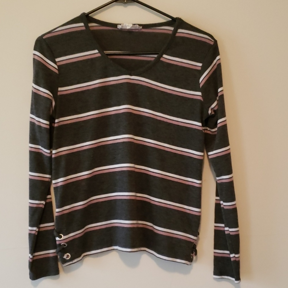 Juniors long sleeve shirt